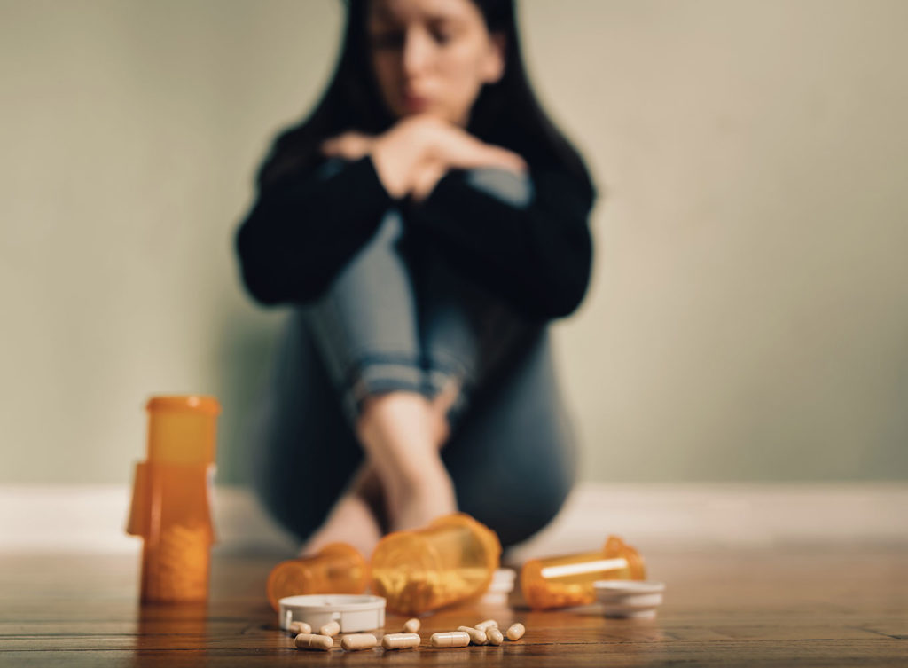 woman addicted to opioids and needs treatment dallas tx